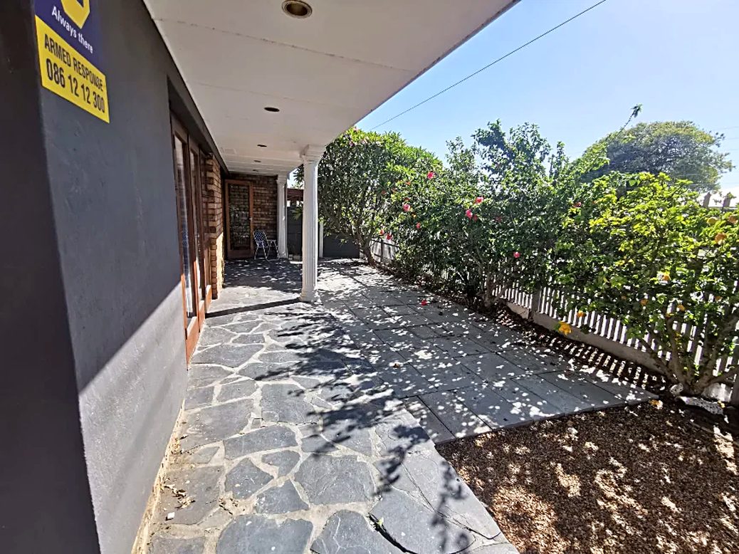 Day & night patio revamp in Cape Town before the work
